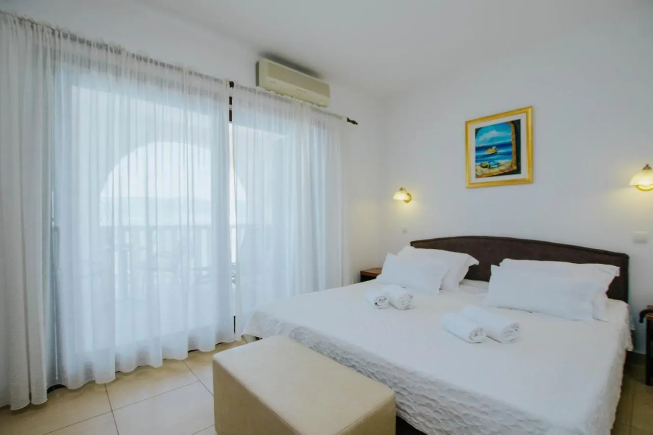 Hotel Vila Tina Arbanija