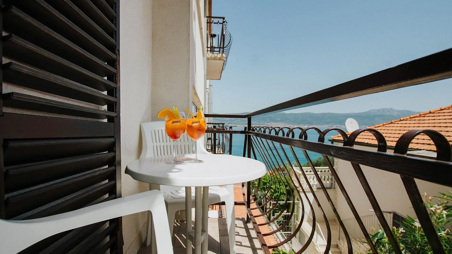 Hotel Vila Tina Arbanija Croatia