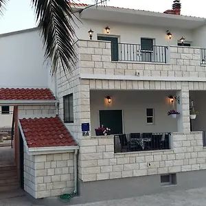 San Apartmán Slatine