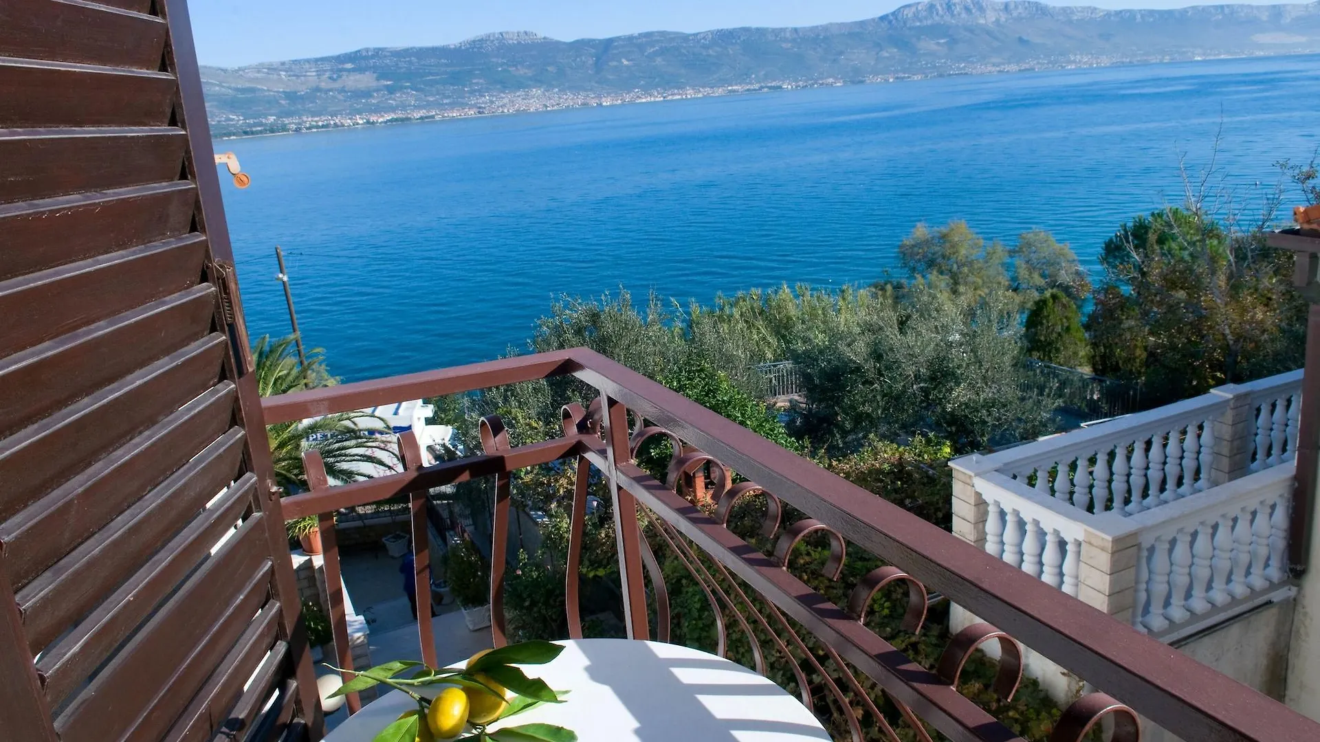 Hotel Vila Tina Arbanija