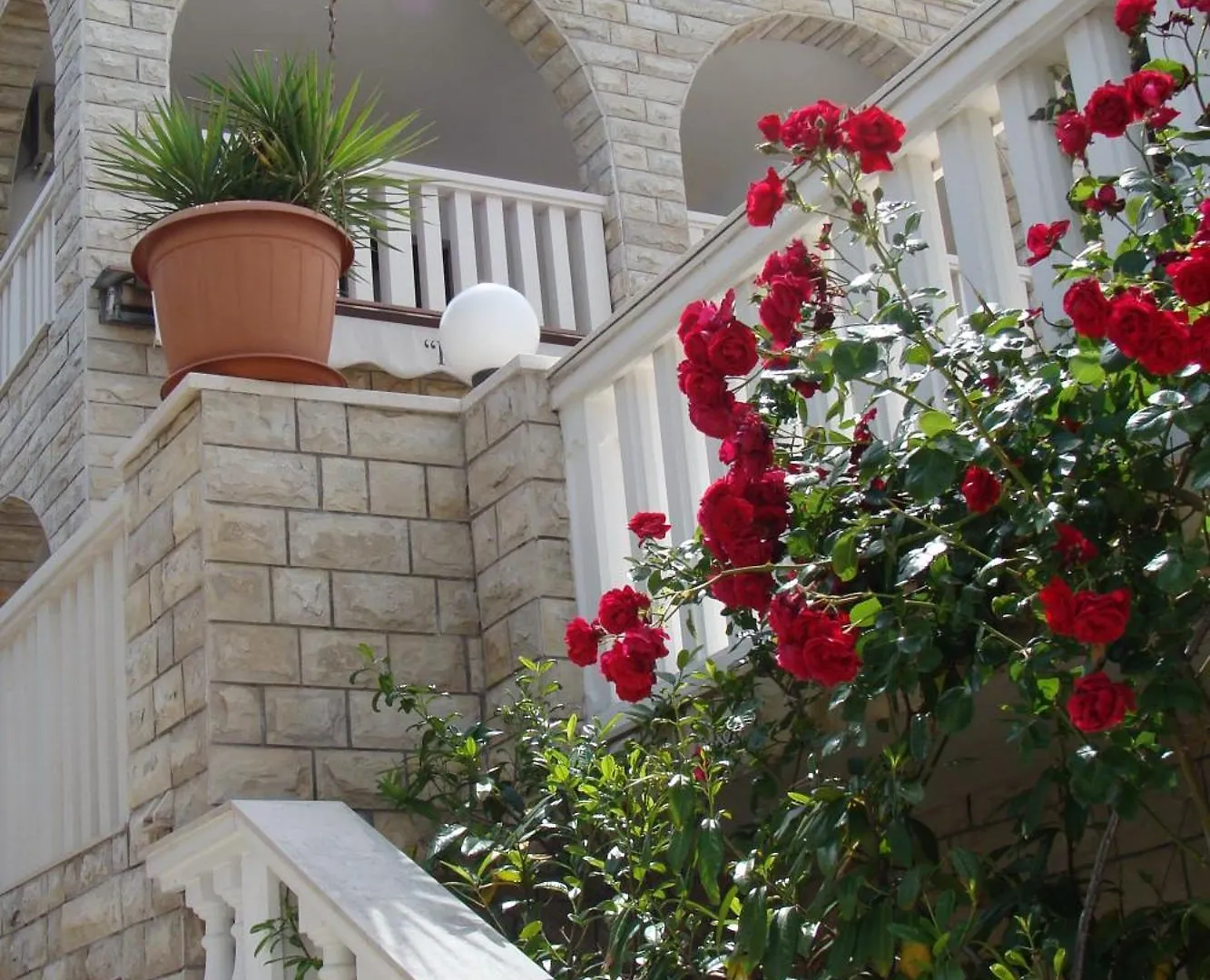 Hotel Vila Tina Arbanija Chorvatsko