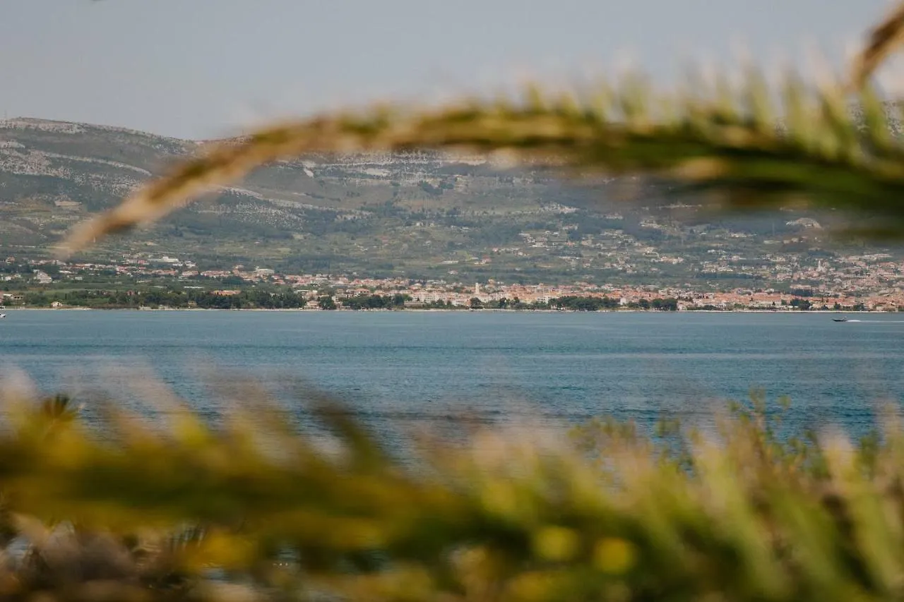 Hotel Vila Tina Arbanija